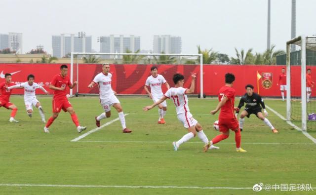 九游体育-国足冲刺亟待锻造精锐之师 抗压力提升一顽疾待解