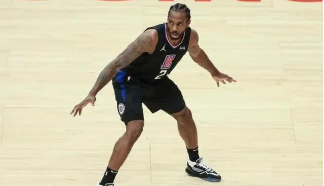 九游体育APP-8投2中正负值+26 莱昂纳德回归比险胜意义更重要