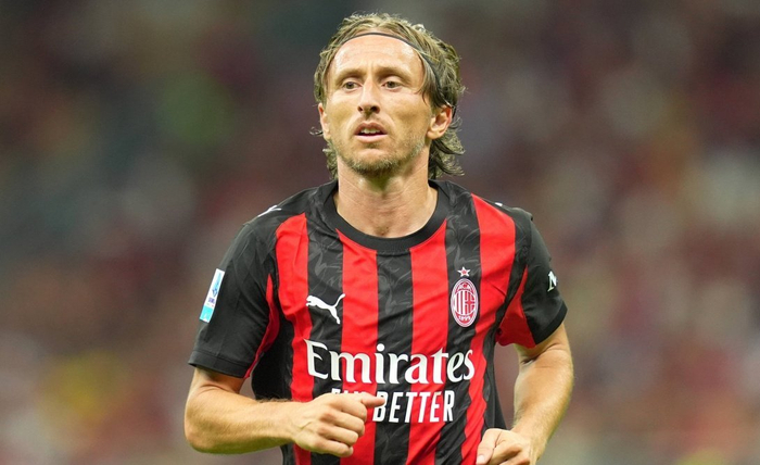 九游体育-莫德里奇合同含续约选项，球员本人掌握决定权|卢卡·莫德里奇|ac米兰|合同选项条款|赛季|左右_新浪体育_新浪新闻