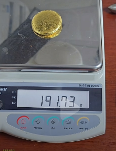 九游体育APP-广东一男子用SIM卡炼出近200克黄金，价值21万元
