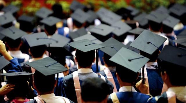 九游体育官网-学费暴跌15万，招生难了？