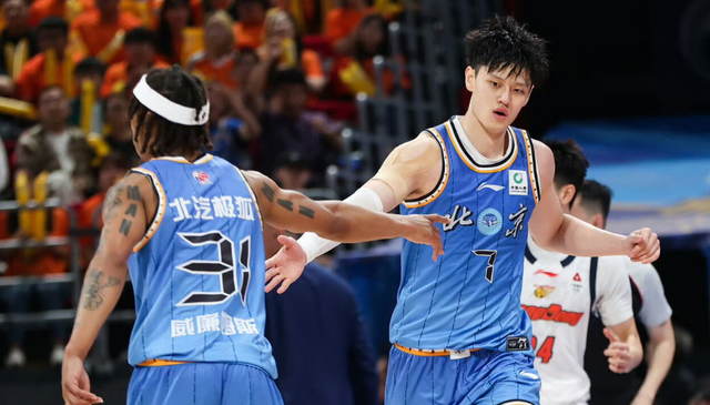 JiuyouSports-北京首钢15分大胜！广东宏远被淘汰，周琦爆发，徐杰0分